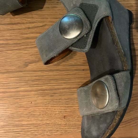 Taos Carousel 2 size 36 gray leather /suede - Picture 3 of 5